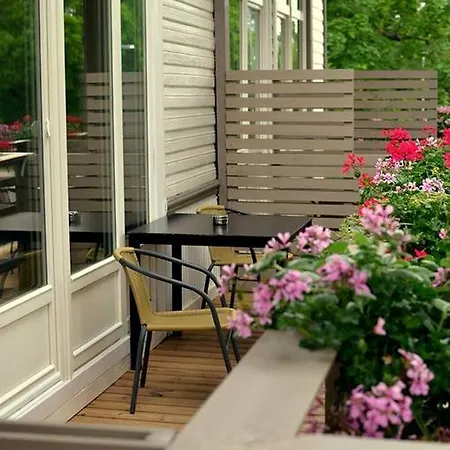 The House Guest house 3*