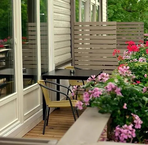 The House Guest house 3*